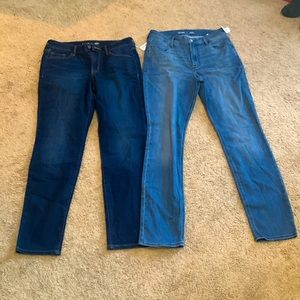 Straight leg Old Navy jeans. Two pair. Size 8